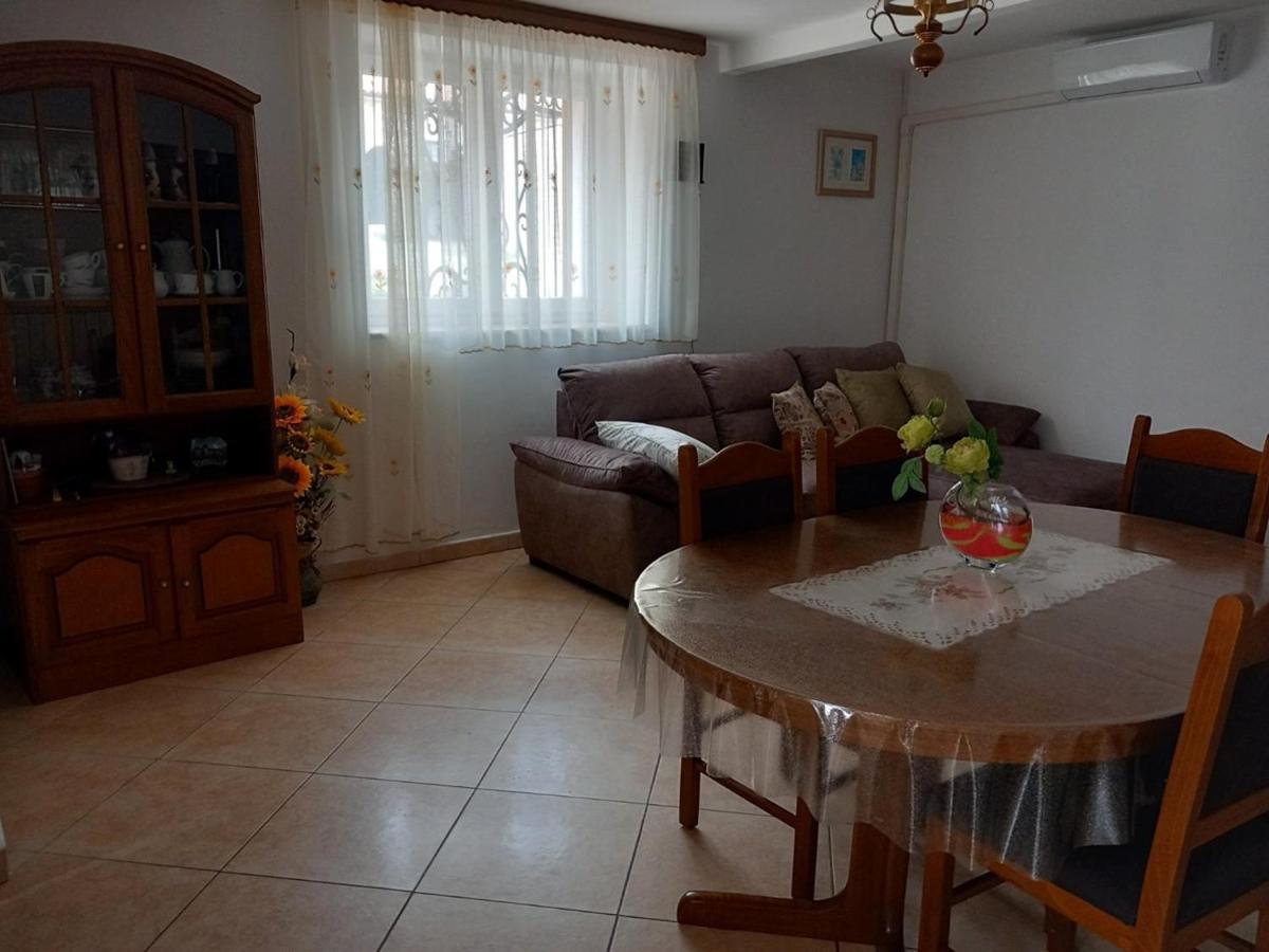 Apartments Faris Kanfanar Dış mekan fotoğraf